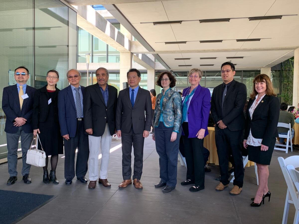 (From Left to Right: Director of Taiwan Academy Te-Yuan Chien, TECO Education Director Rebecca Lan, Co-Director Dr. Ping-Hui Liao, Chancellor Pradeep K. Khosla, EVC Elizabeth H. Simmons, Co-Director Dr. Nancy Guy, TECO Technology Director Randy Lee, Arts& Humanities Dean Cristina Della Coletta. Photo Credit: Department of Arts & Humanities)